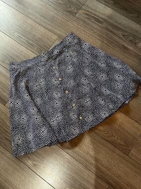 Navy & White floral A-Line Skirt With Button Details